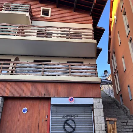 Les Marmottes-centre-ville-terrasse & Bois- T2-premium-parking Couvert-netflix-6 Pers *