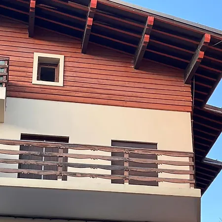Les Marmottes-centre-ville-terrasse & Bois- T2-premium-parking Couvert-netflix-6 Pers
