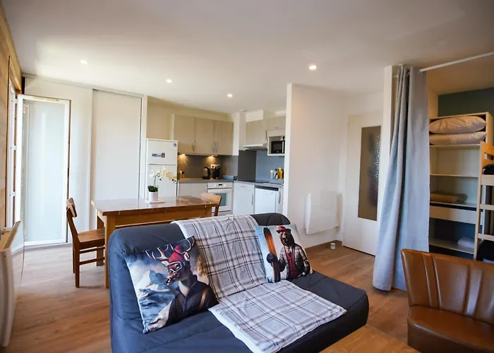 Apartamento Les Marmottes-centre-ville-terrasse & Bois- T2-premium-parking Couvert-netflix-6 Pers *